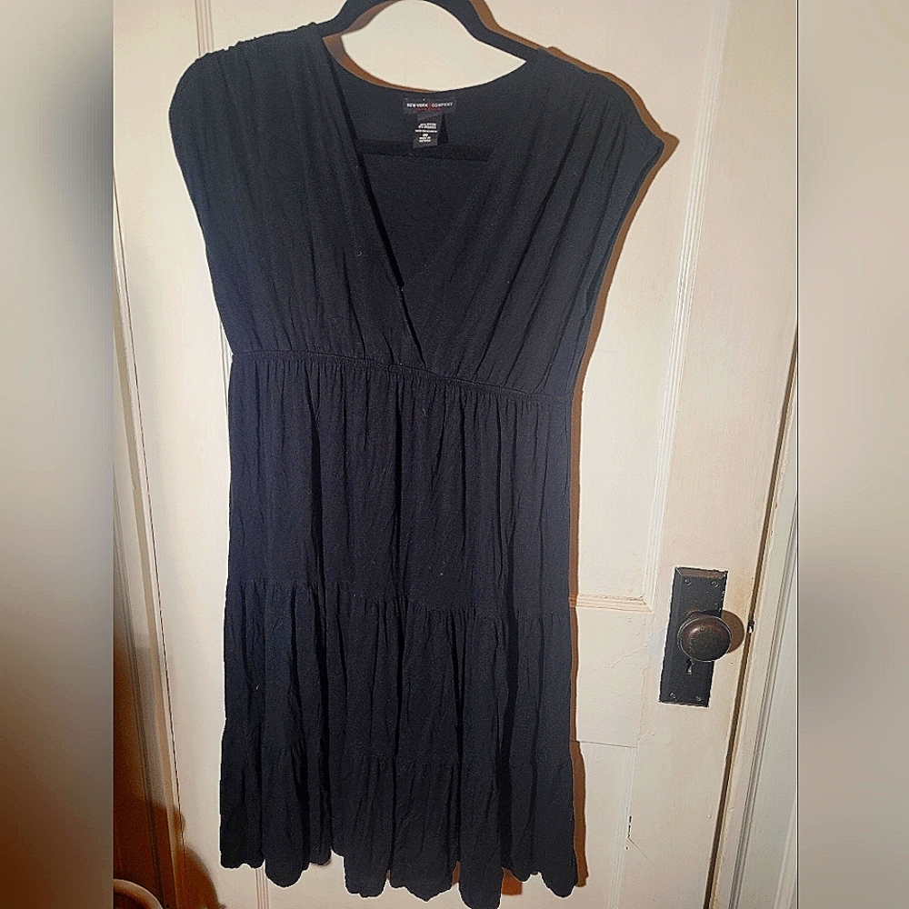 New York & Company Black tiered crop sleeve midi dress